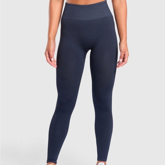 NEW Gymshark 2-piece set sport seamless legging and sports bra in blue. XS/Small - Picture 2 of 9